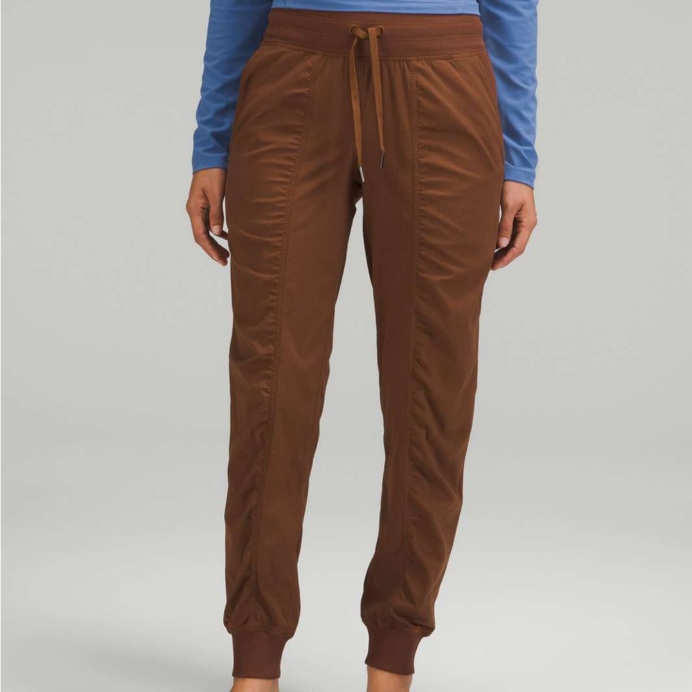 NWOT Lululemon Dance Studio Mid Rise Jogger Pants - Roasted Brown Sz 4